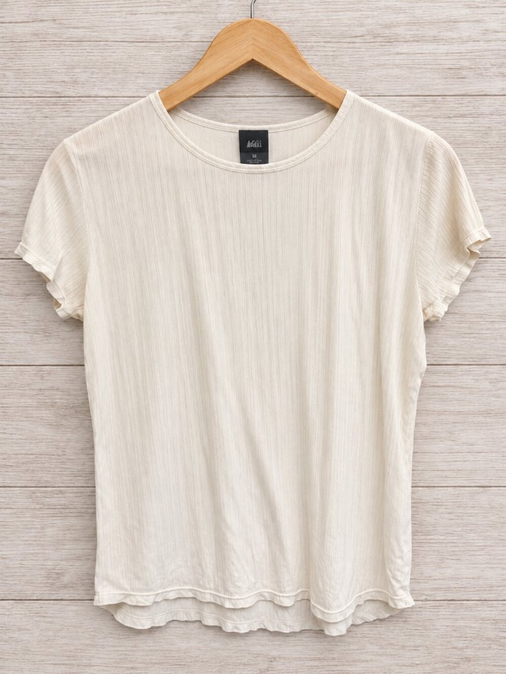 REI 100% Silk Short Sleeve Base Layer Top Women’s M Cream